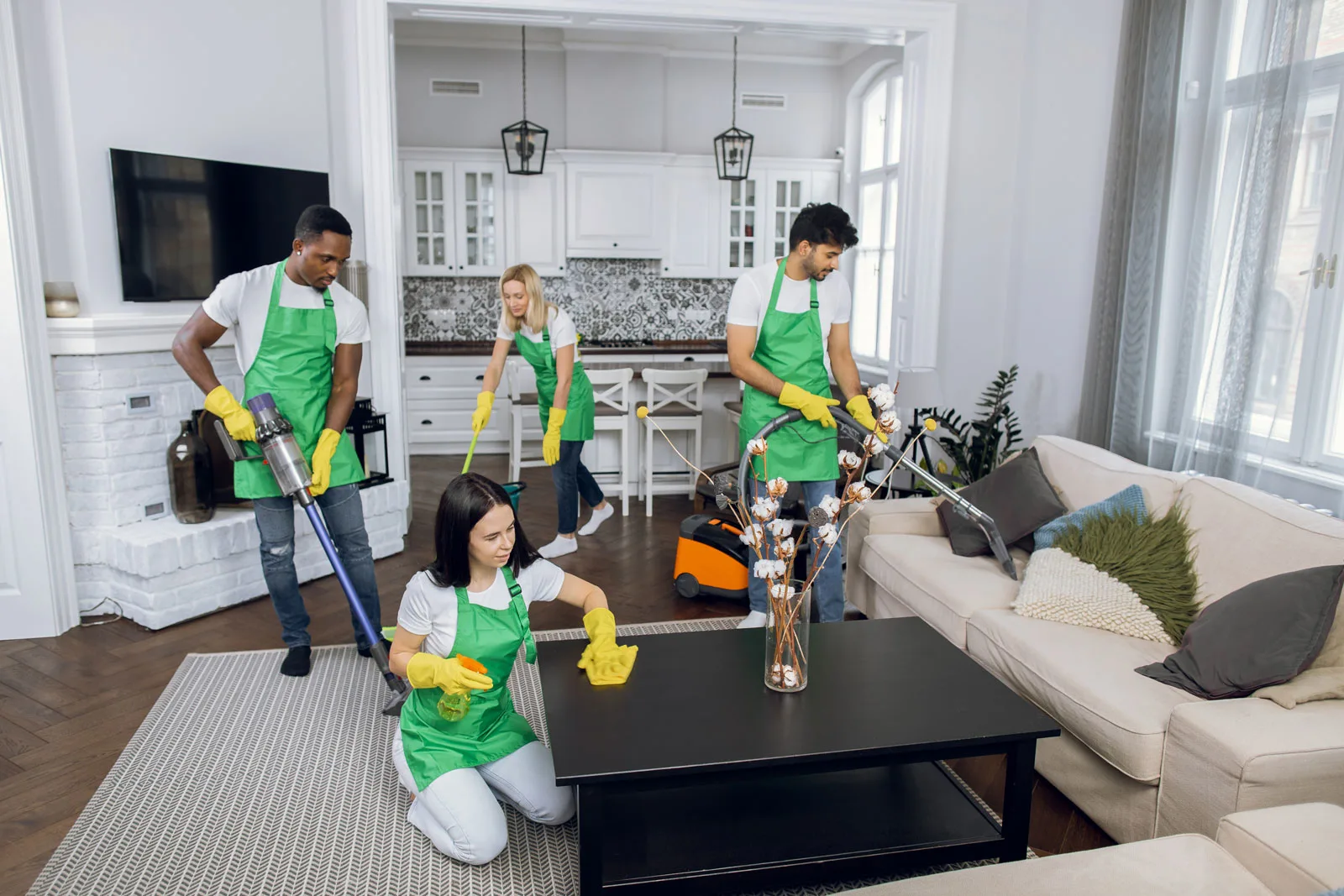 Conheça nossos serviços de limpeza em Curitiba para casas, apartamentos, escritórios e empresas, com atendimento personalizado e confiança.